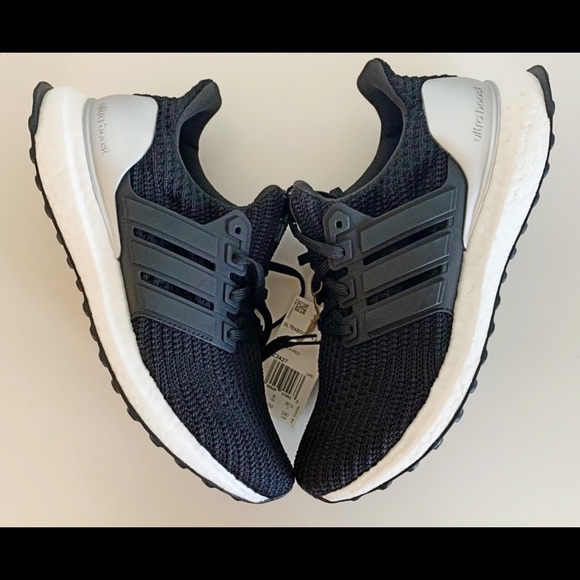 adidas ultra boost 19 Wmns 7.5 J6.5 NEW - Picture 3 of 8